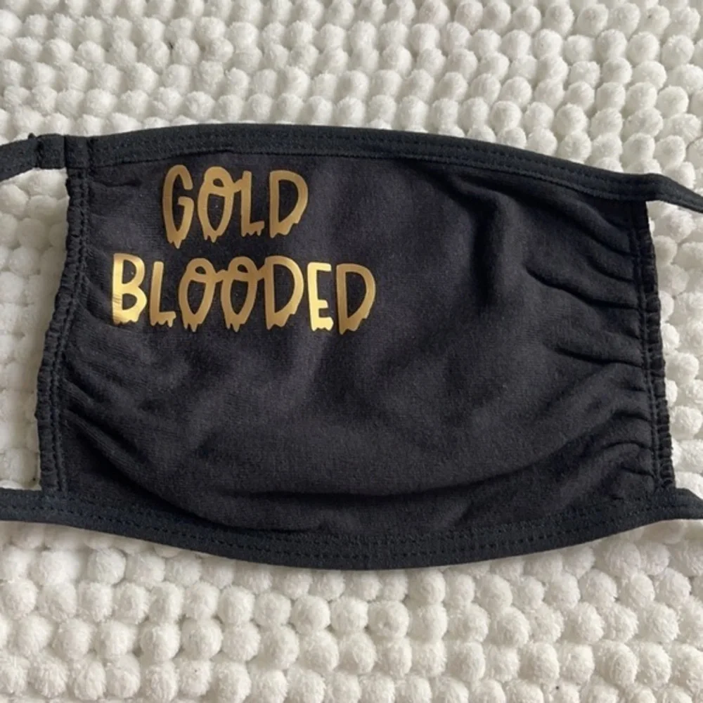 GOLD BLOODED San Francisco 49ers Two Layer Black Fabric Mask NWOT